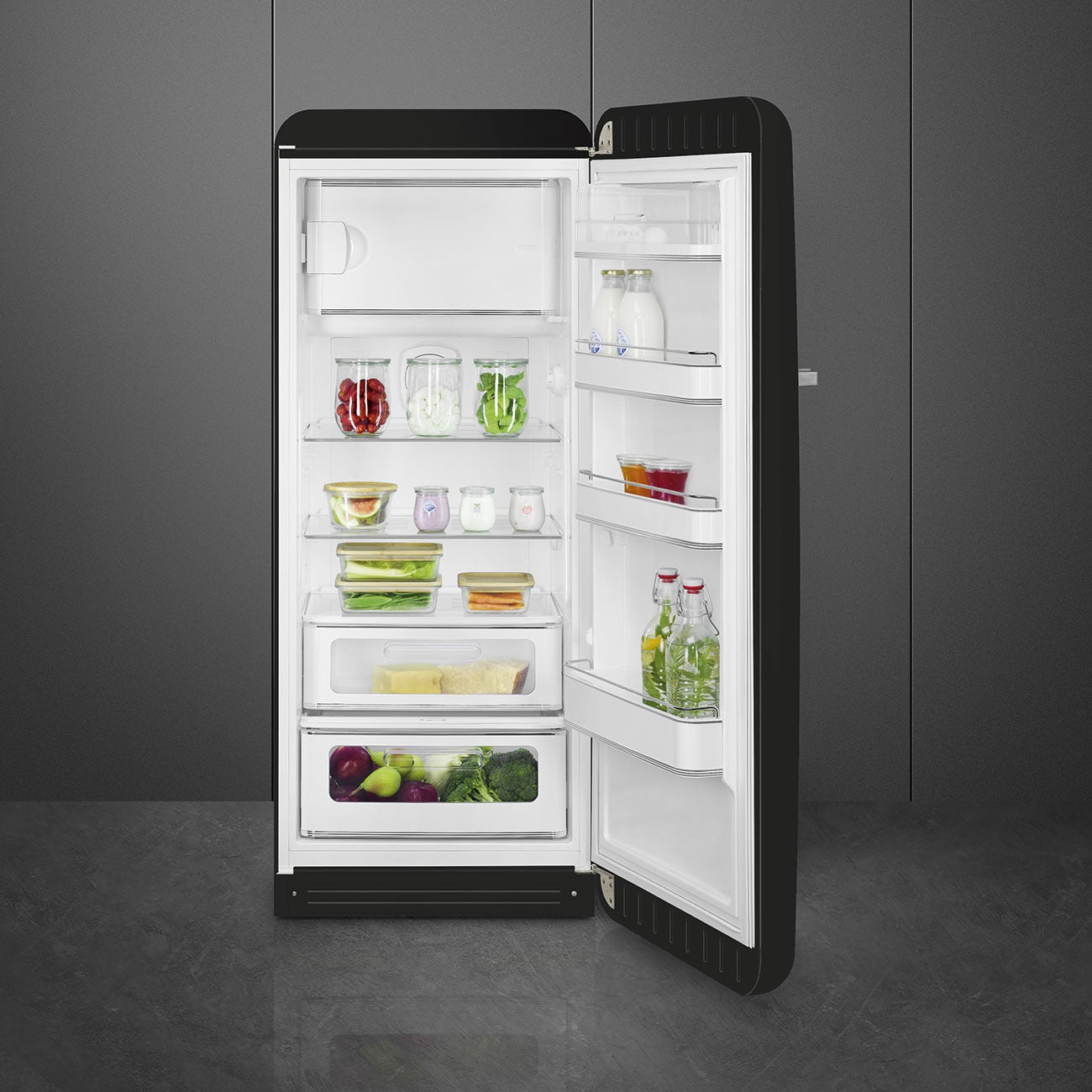 Tủ lạnh một cửa SMEG FAB28RBL5 màu đen cánh phải