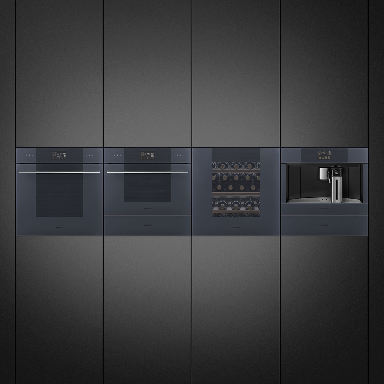 Máy pha cà phê âm tủ SMEG CMS4104G