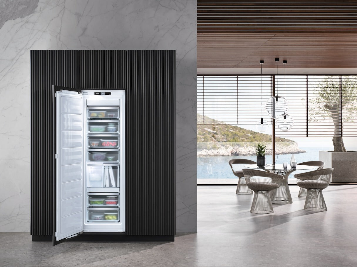 Tủ đông âm tủ Miele FNS 7794 E