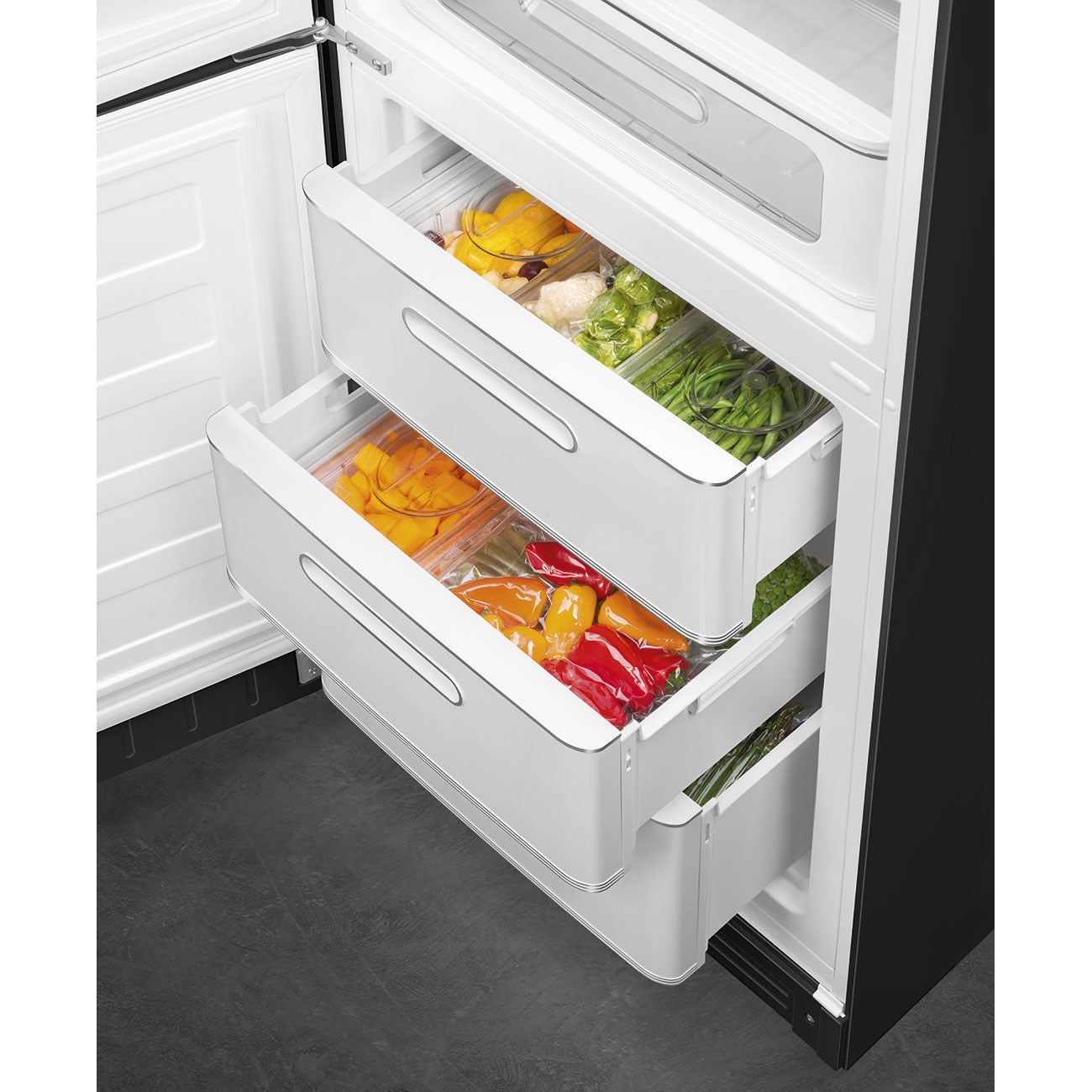 Tủ lạnh 2 ngăn SMEG FAB32LBL5 màu đen cánh trái