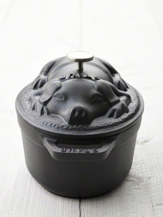Staub – Nồi Nắp Hình Con Heo Màu Đen – 17cm
