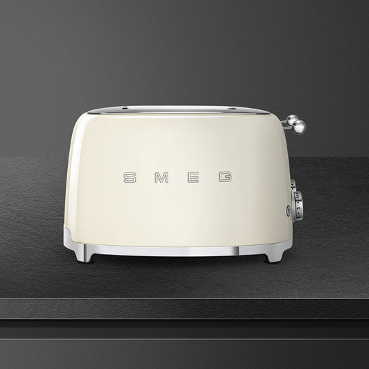 Máy nướng bánh mì SMEG TSF03CREU màu kem