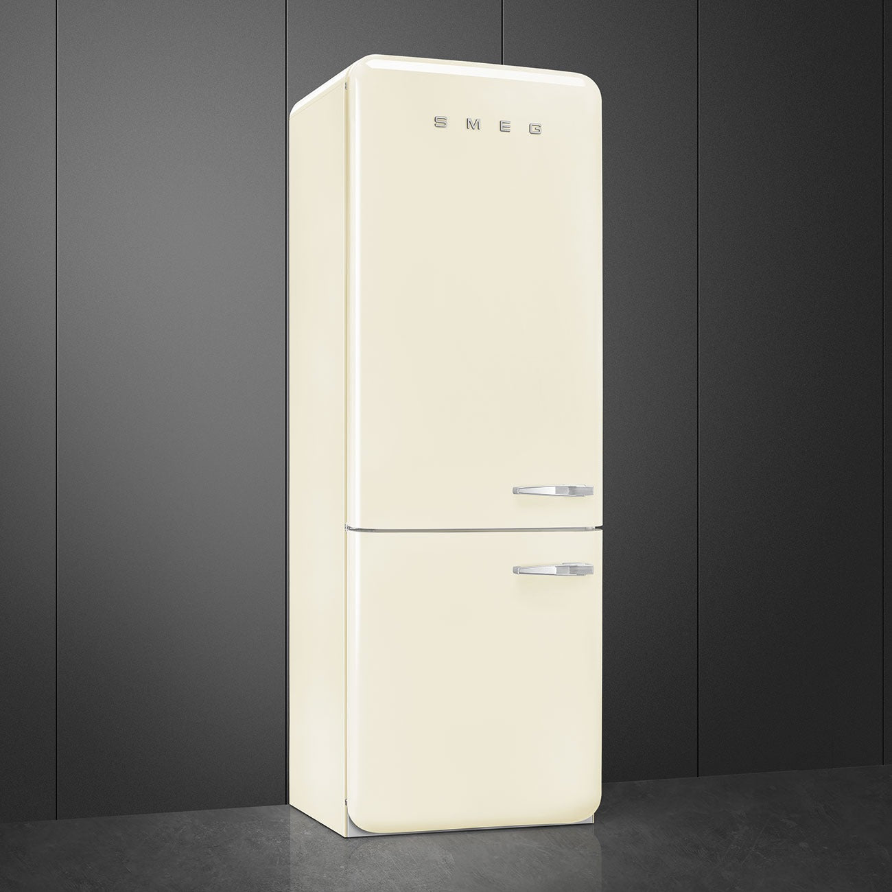 Tủ lạnh 2 ngăn đỉnh dưới SMEG FAB38LCR5 màu kem cánh trái