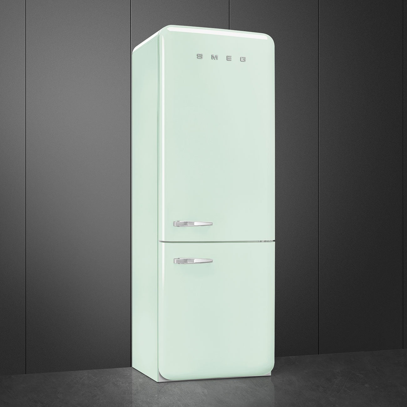 Tủ lạnh 2 ngăn đỉnh dưới SMEG FAB38RPG5 màu xanh pastel cánh phải