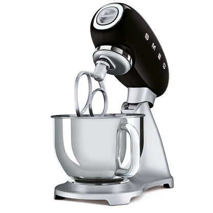 Máy trộn bột SMEG SMF02BLEU màu đen