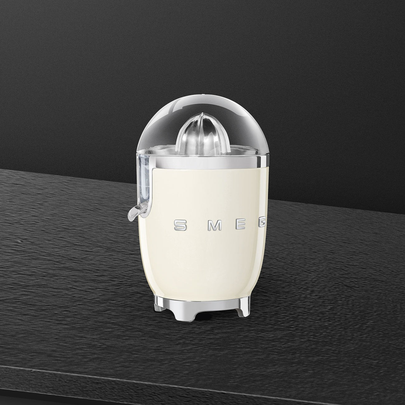 Máy vắt cam SMEG CJF01CREU màu kem