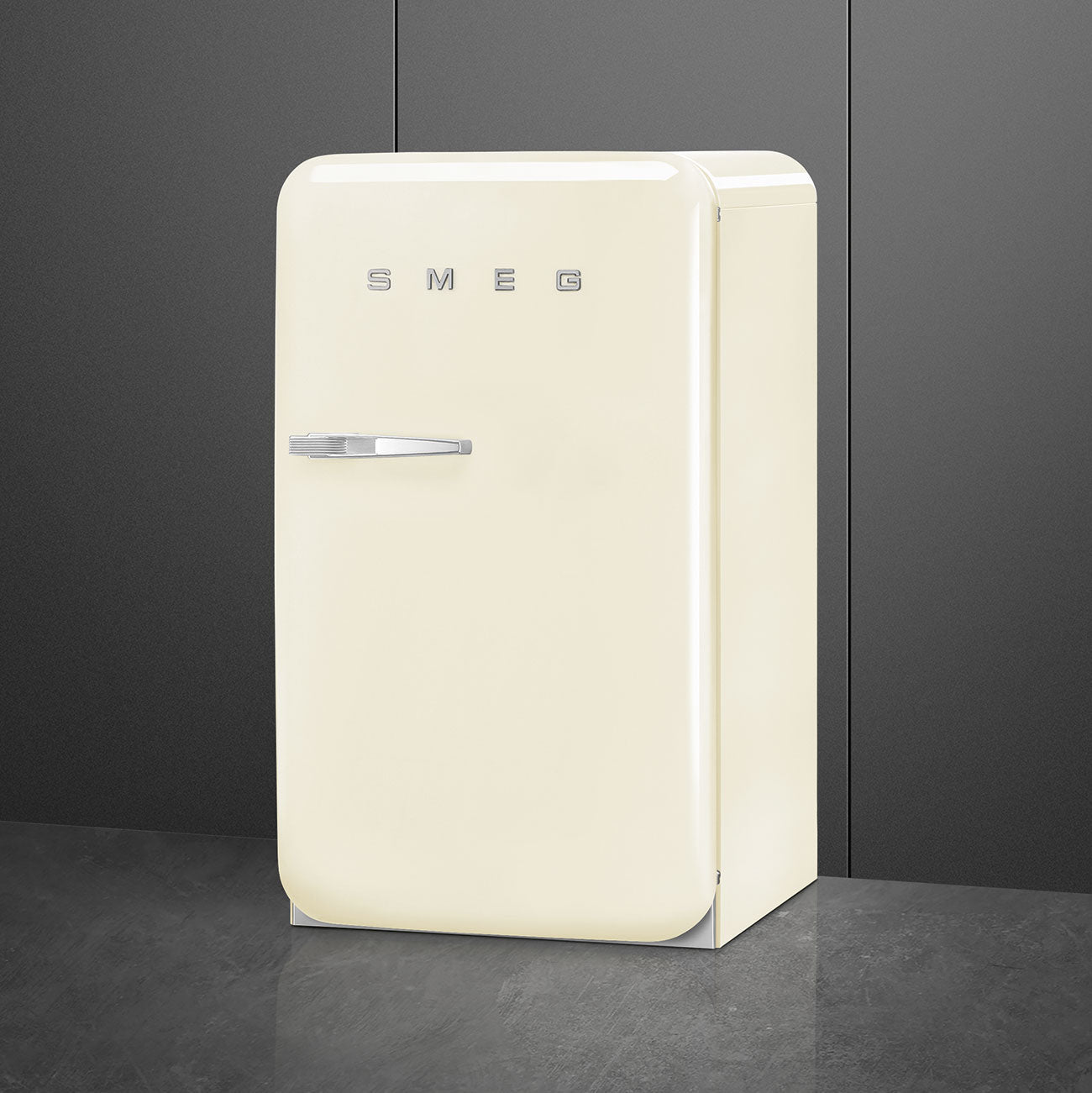 Tủ mát SMEG FAB10HRCR5 màu kem cánh phải