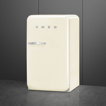 Tủ mát một cửa SMEG FAB10HRCR6 màu kem cánh phải