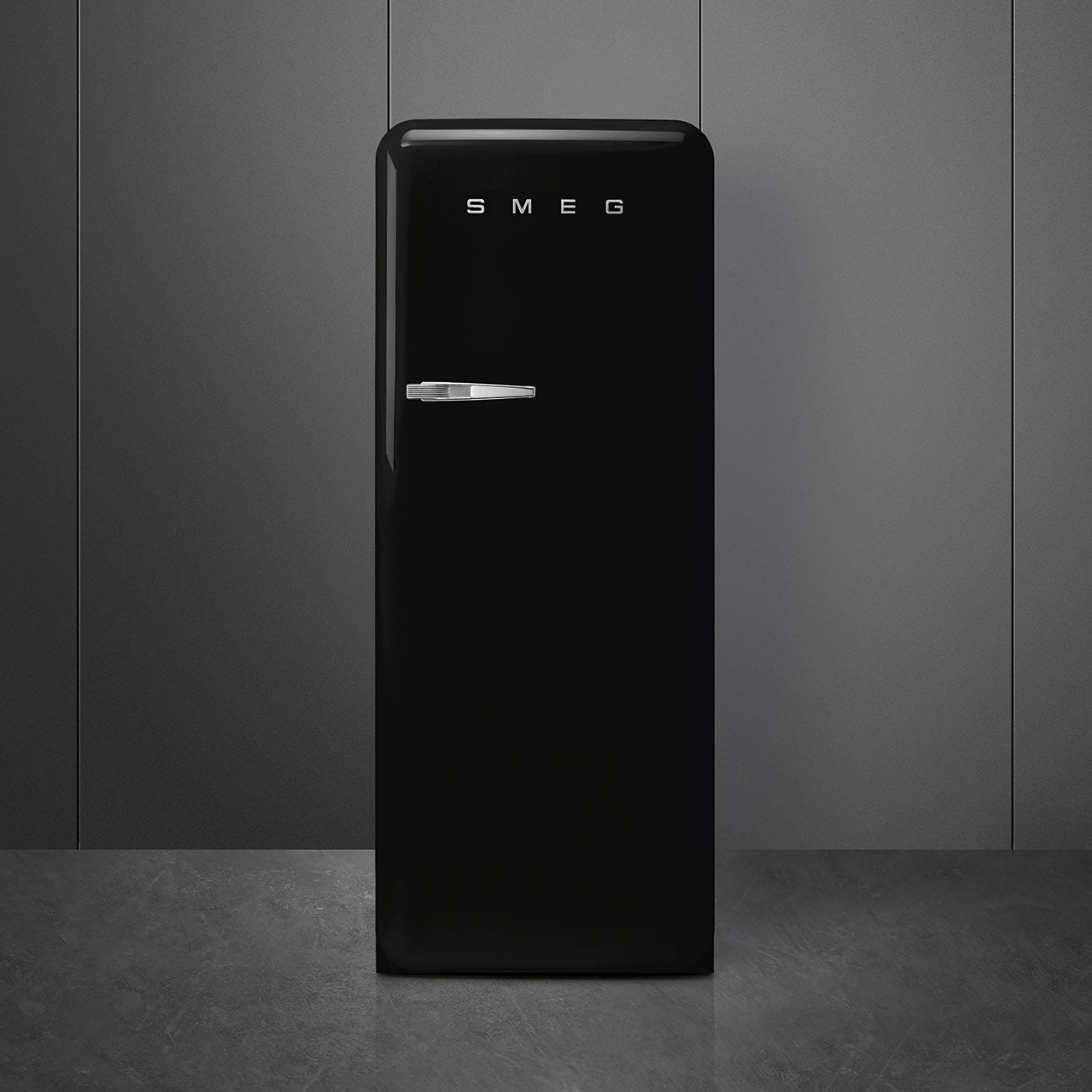 Tủ lạnh một cửa SMEG FAB28RBL5 màu đen cánh phải