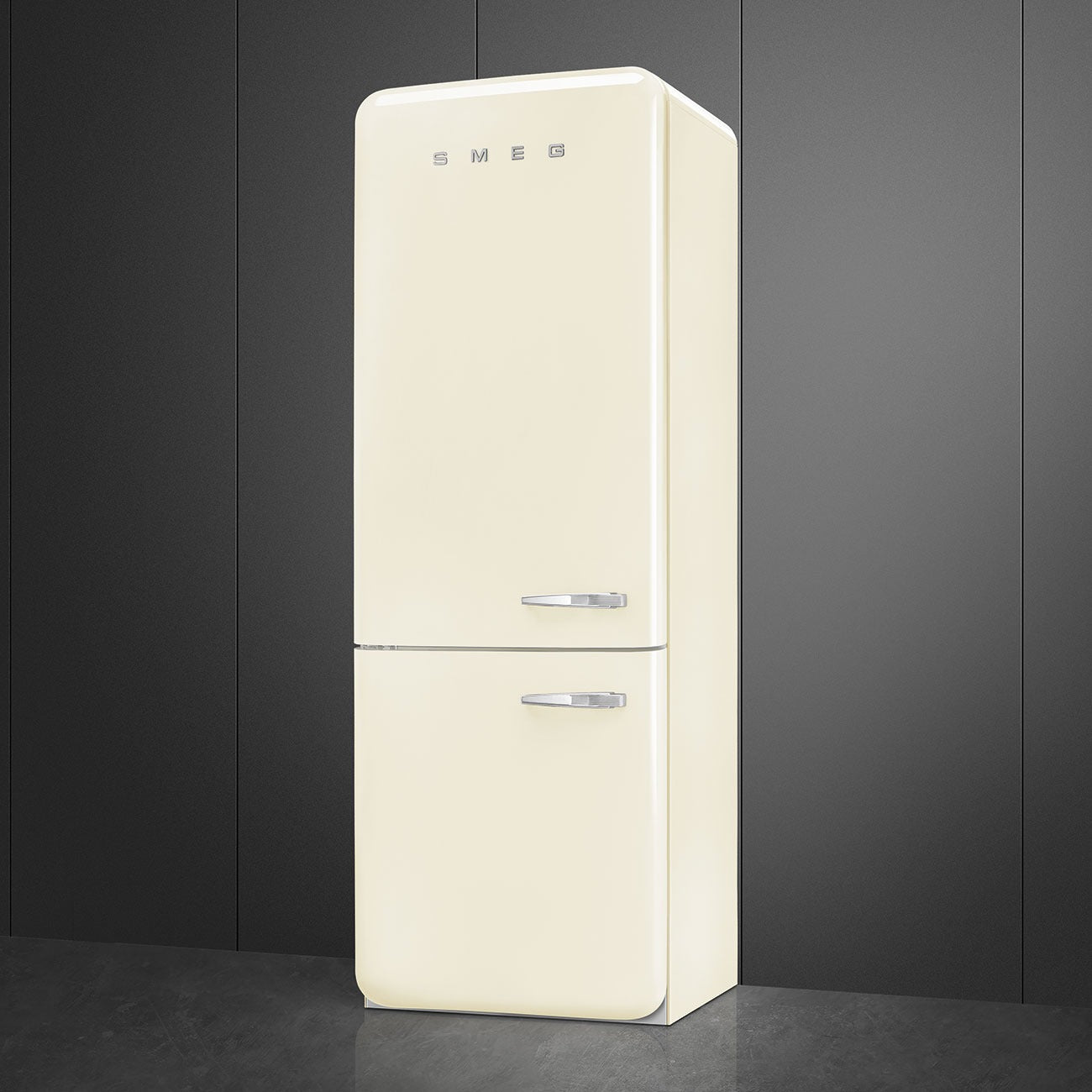 Tủ lạnh 2 ngăn đỉnh dưới SMEG FAB38LCR5 màu kem cánh trái