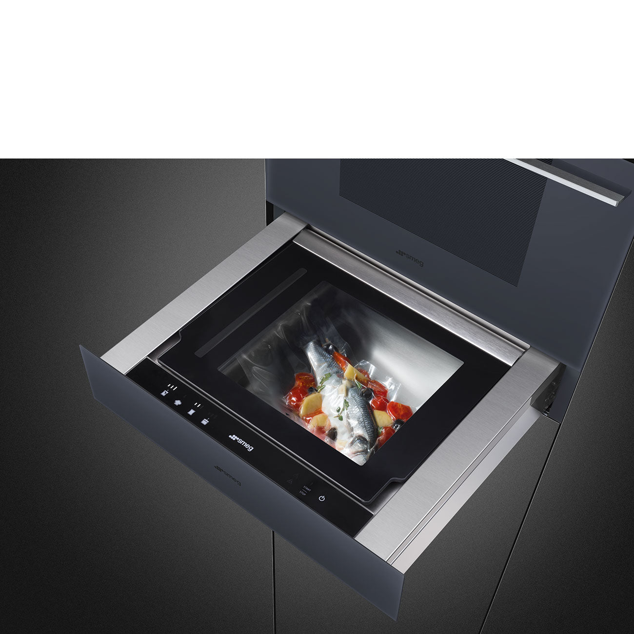 Máy hút chân không SMEG CPV115G