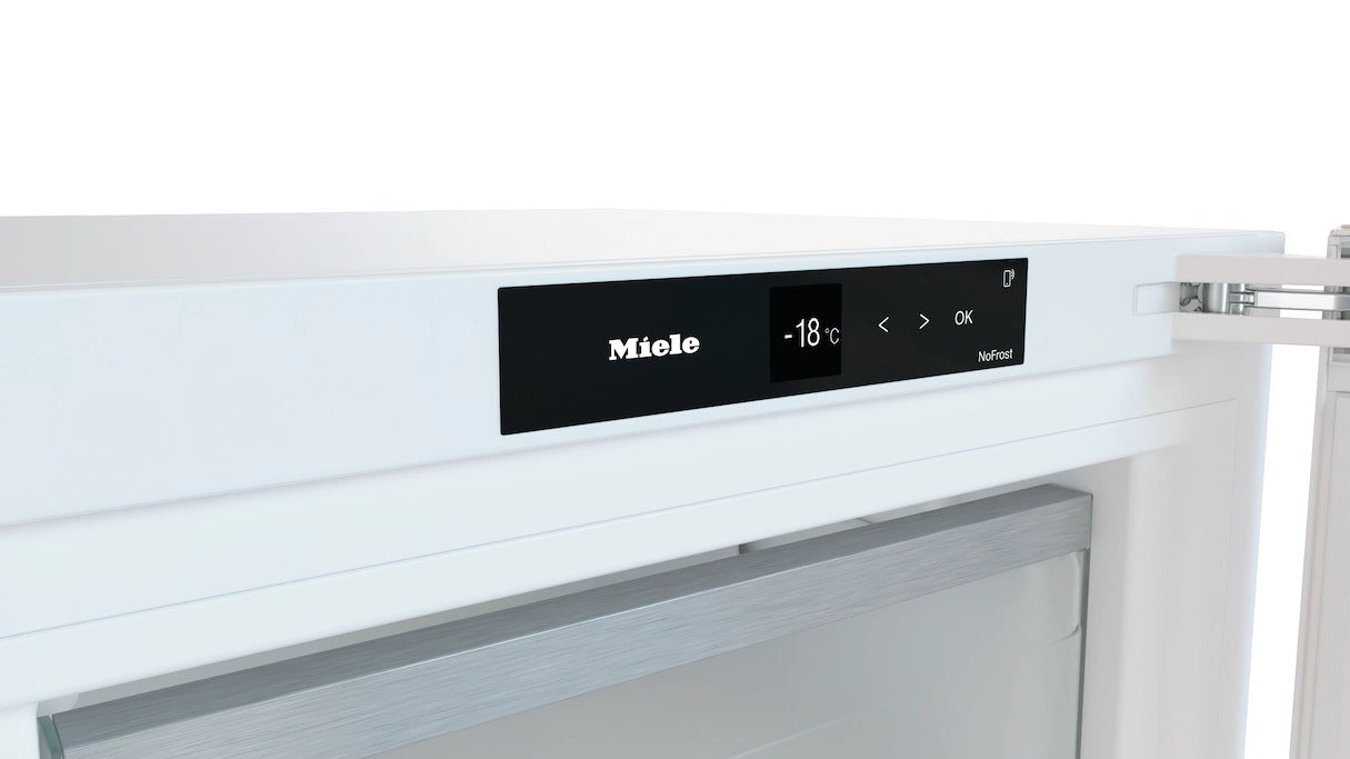 Tủ đông độc lập Miele Miele FNS 4782 E