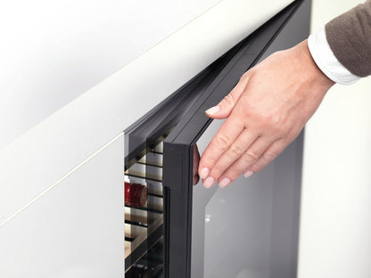 Tủ rượu âm tủ Miele KWT 6322 UG