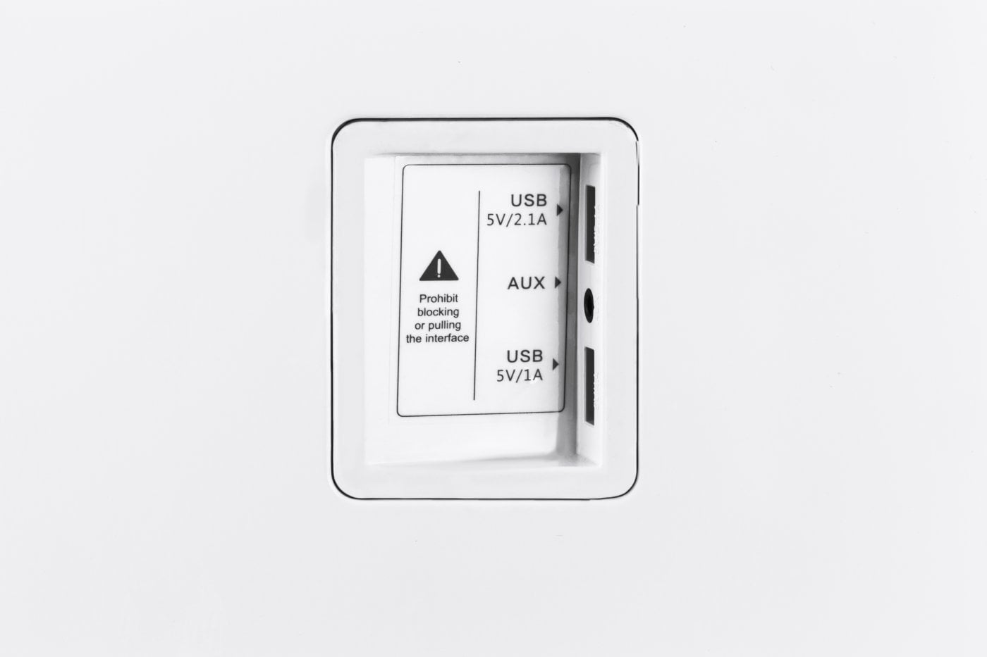 Bàn tích hợp bộ nhạc và tủ lạnh CASO Sound & Cool