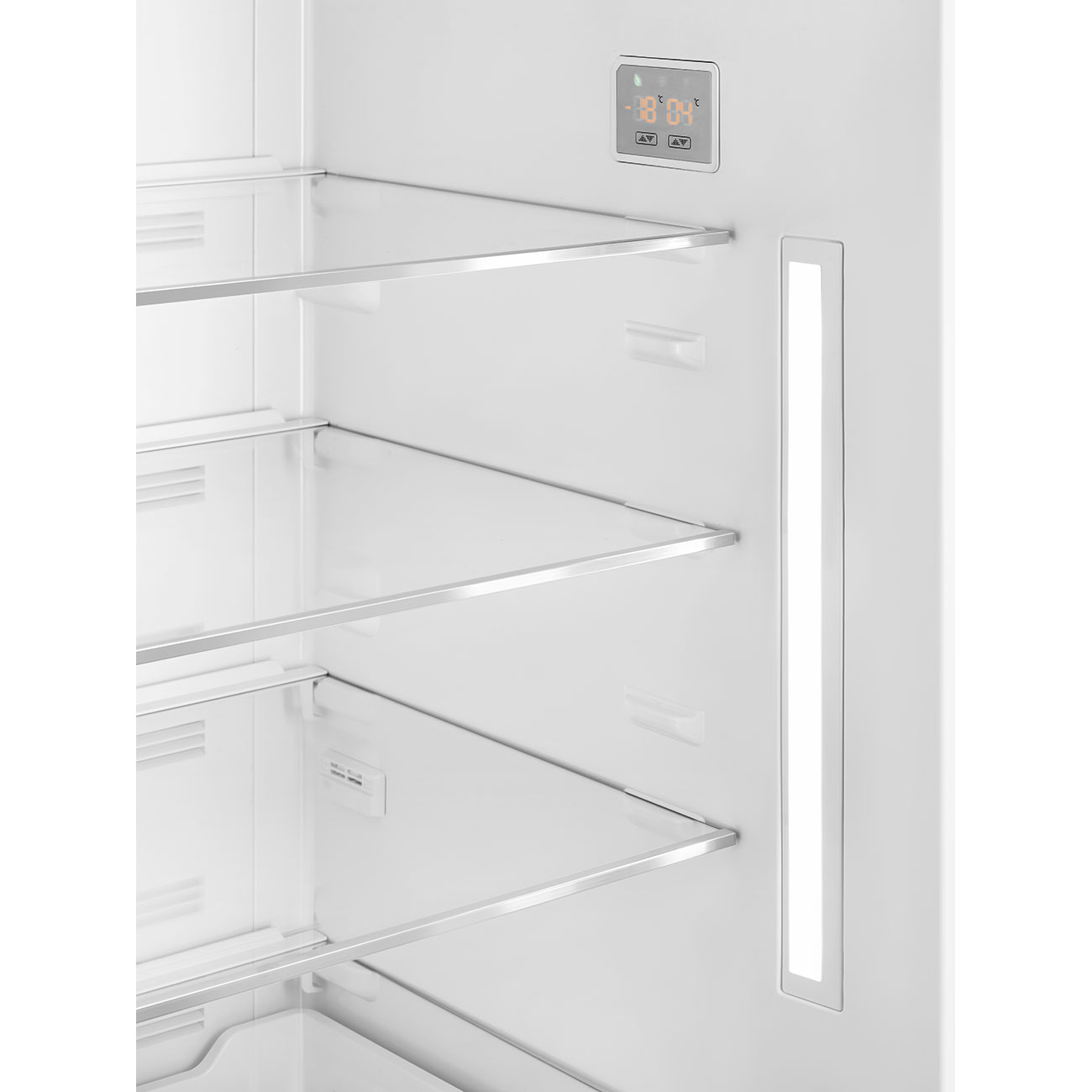 Tủ lạnh 2 ngăn cánh phải SMEG FA8005RPO5 màu kem