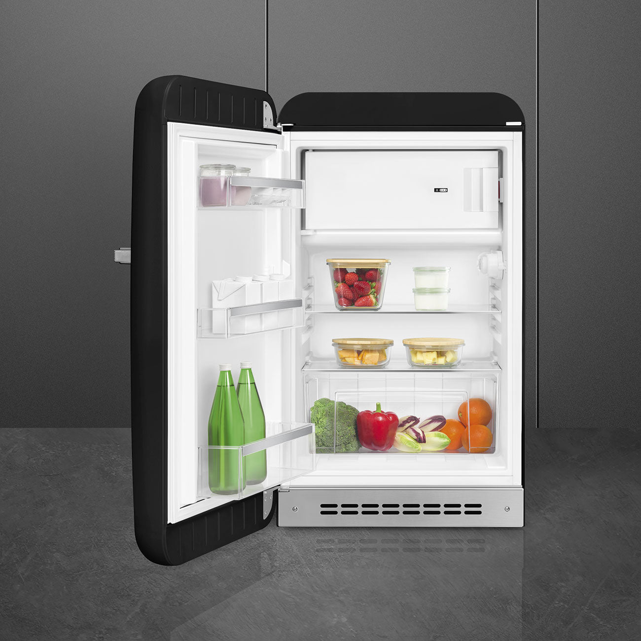 Tủ lạnh mini một cửa SMEG FAB10LBL5 màu đen cánh trái