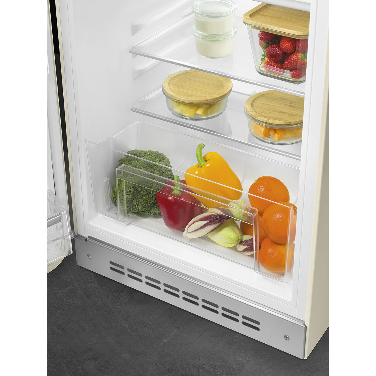 Tủ lạnh mini một cửa SMEG FAB10LCR5 màu kem cánh trái