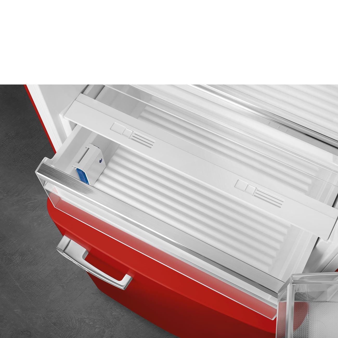 Tủ lạnh 2 ngăn đỉnh dưới SMEG FAB38RRD5 màu đỏ cánh phải
