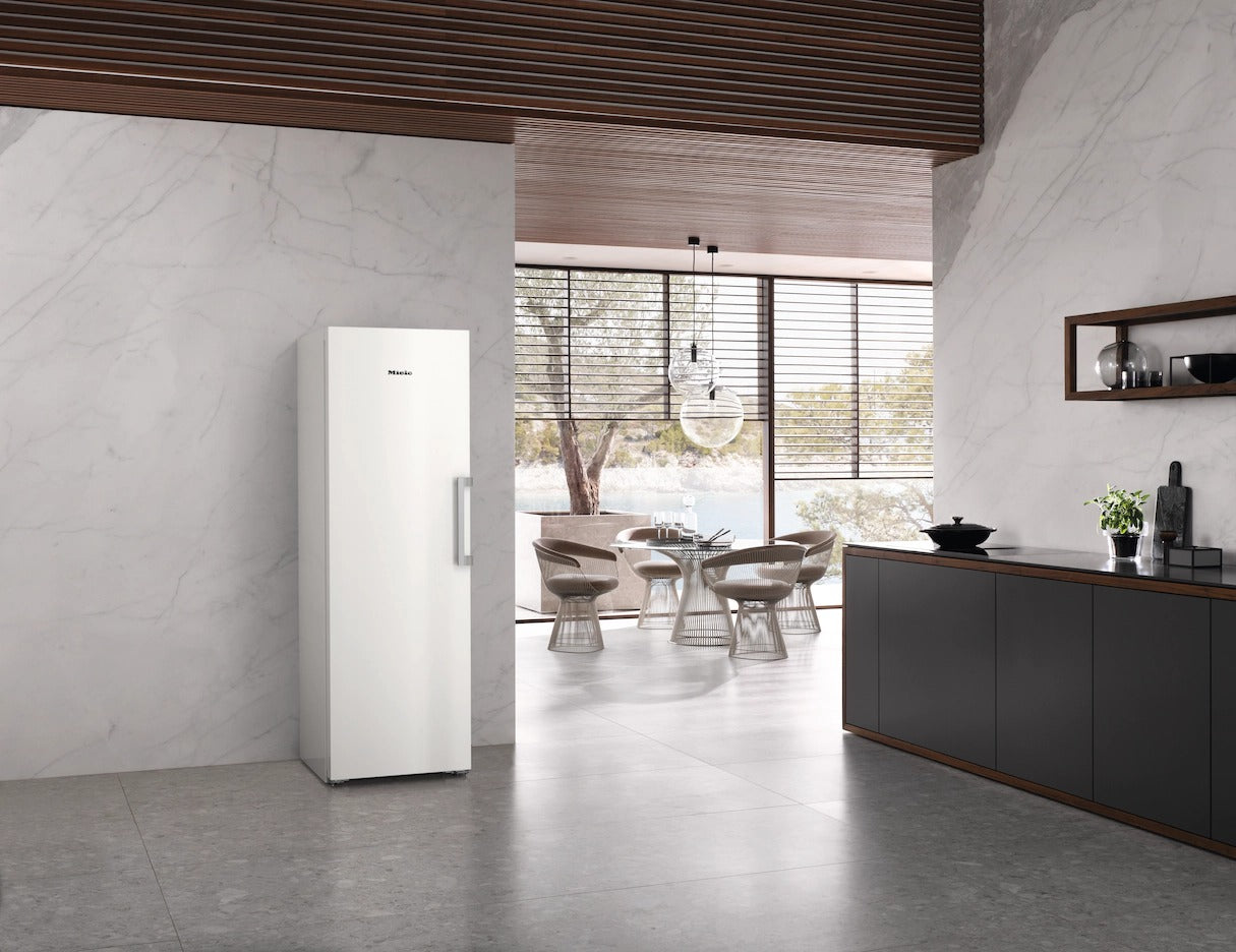 Tủ đông độc lập Miele Miele FNS 4782 E