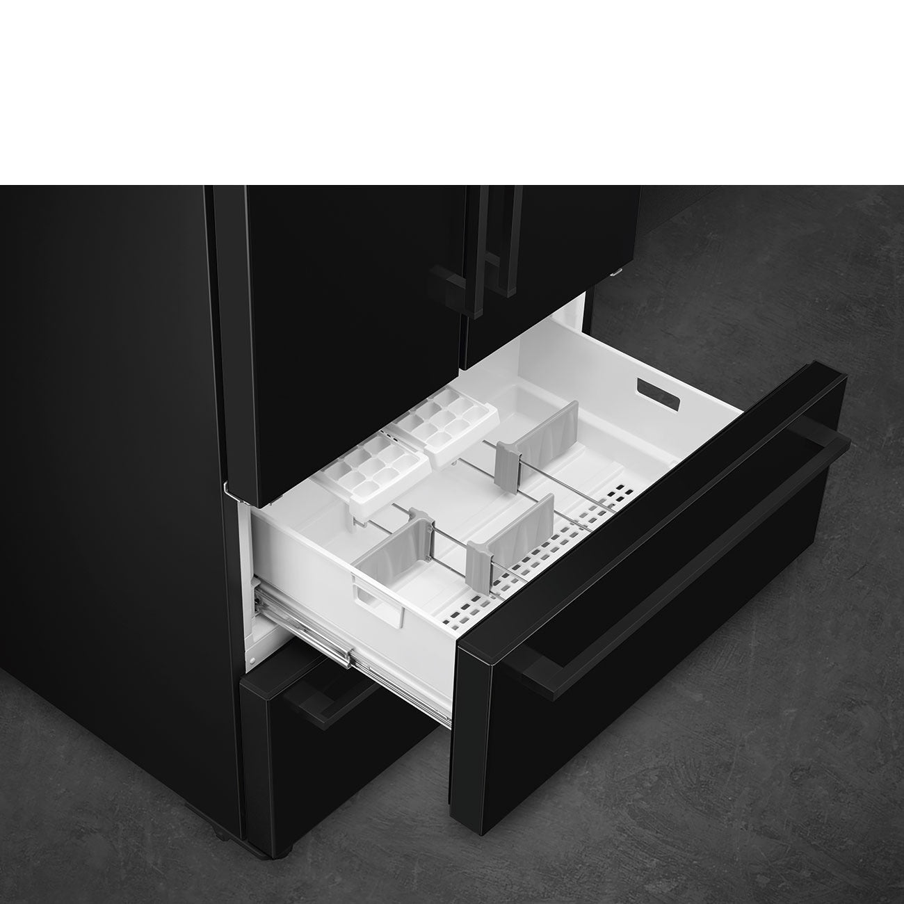 Tủ lạnh 4 ngăn SMEG FQ55FNDF màu đen