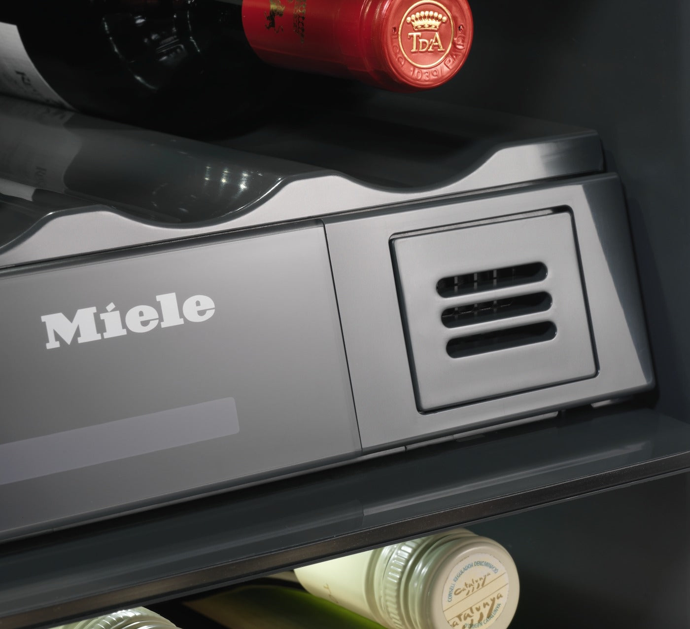 Tủ rượu âm tủ Miele KWT 6322 UG