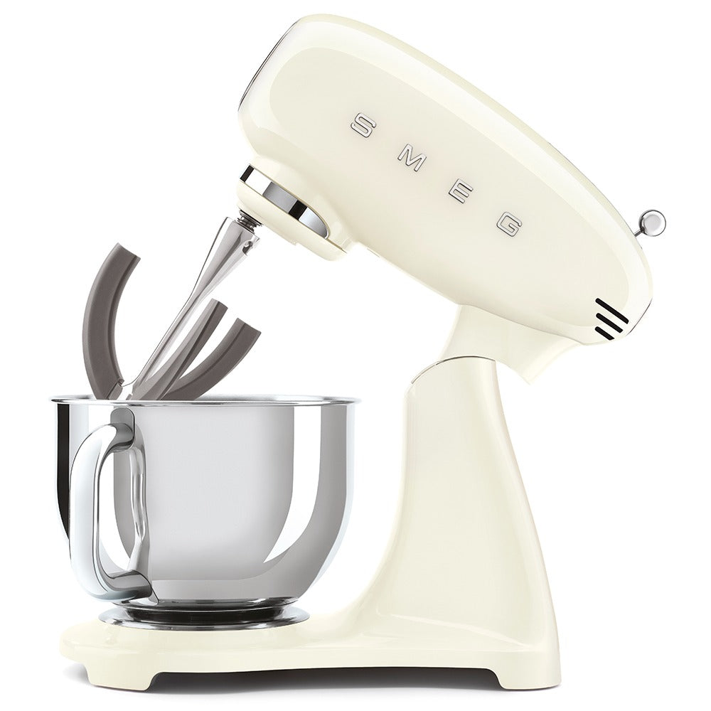 Máy trộn bột SMEG SMF03CREU màu kem