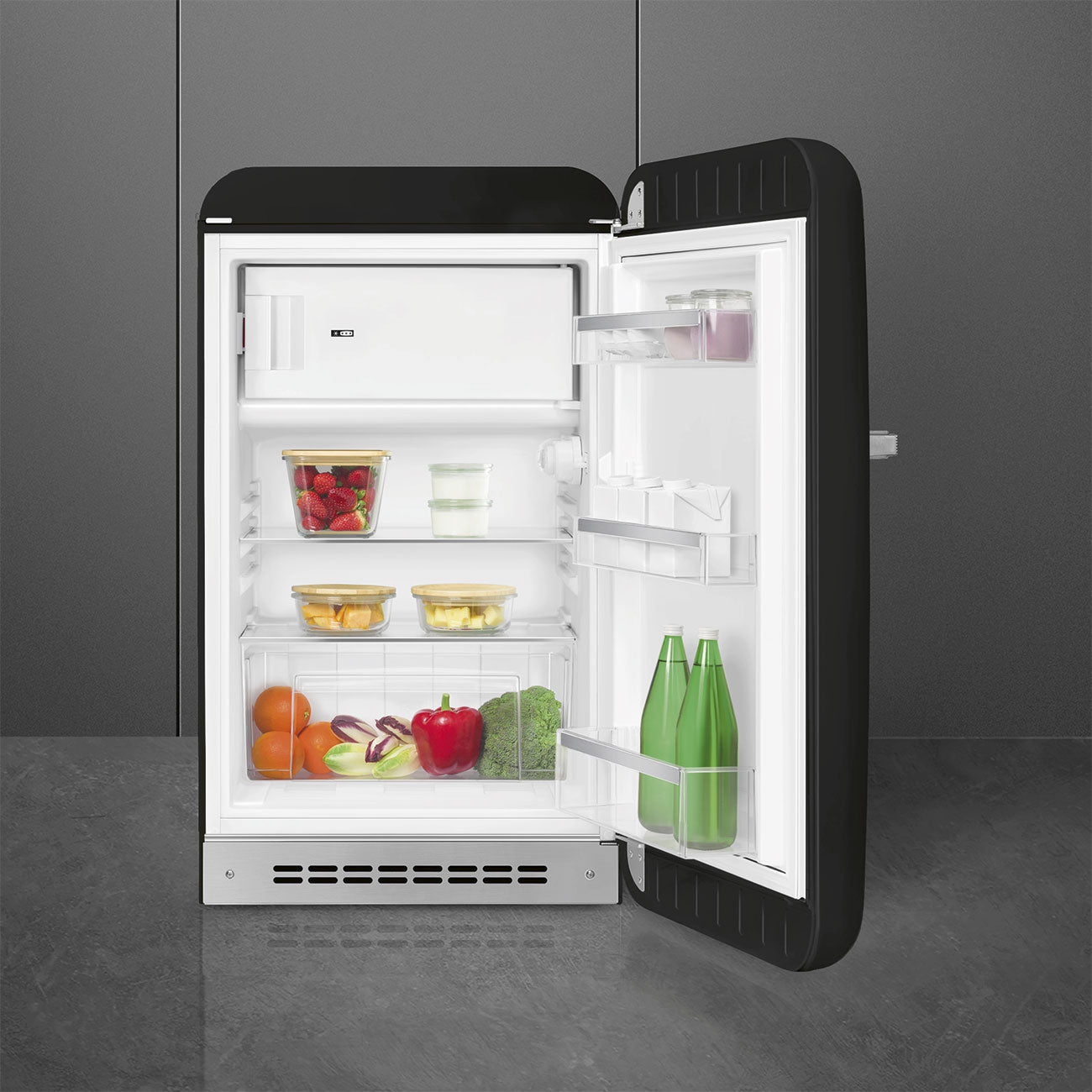Tủ lạnh mini một cửa SMEG FAB10RBL5 màu đen cánh phải