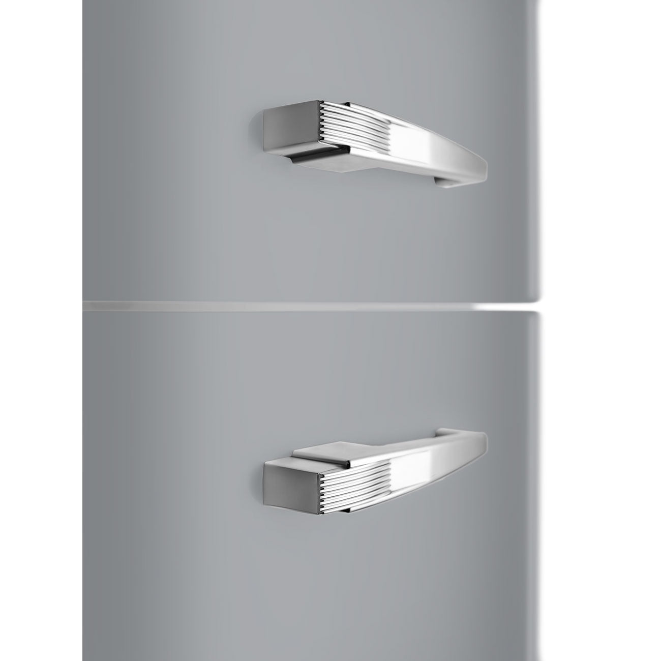 Tủ lạnh 2 ngăn SMEG FAB32RSV5 màu bạc cánh phải