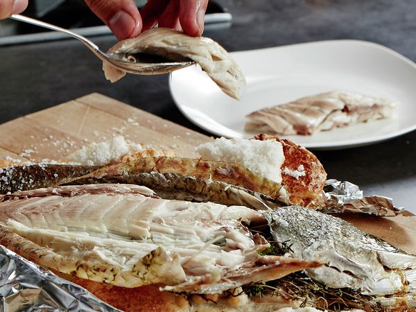 Hướng dẫn cách làm món cá nướng muối đơn giản tại nhà  osm express